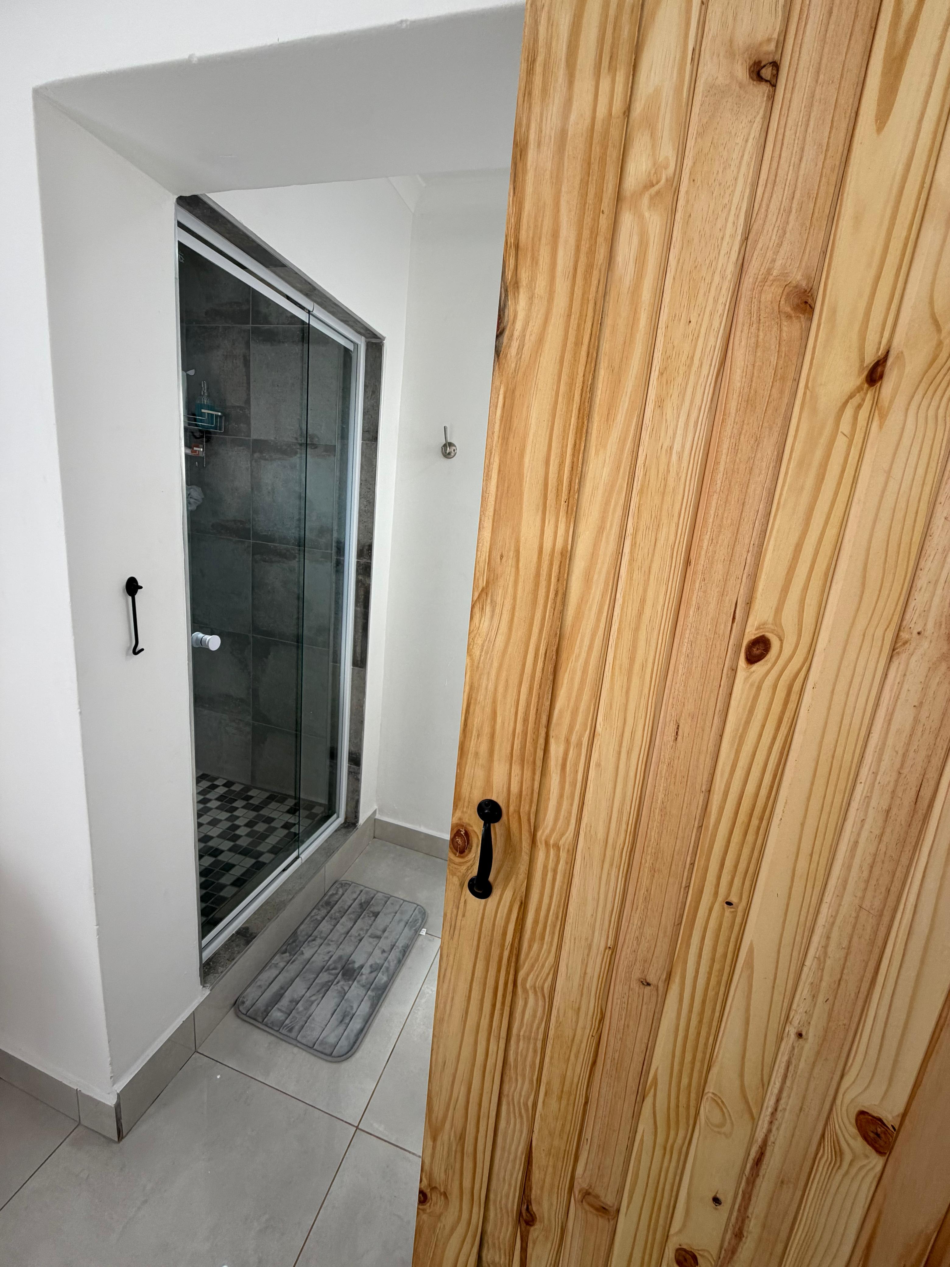 Cottage kitchenette